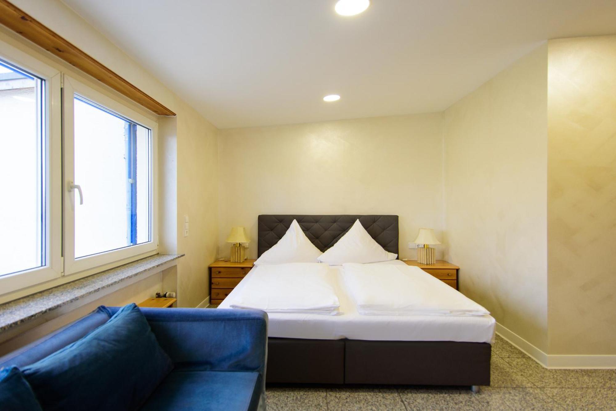 Hotel Bohn メッツィンゲン エクステリア 写真