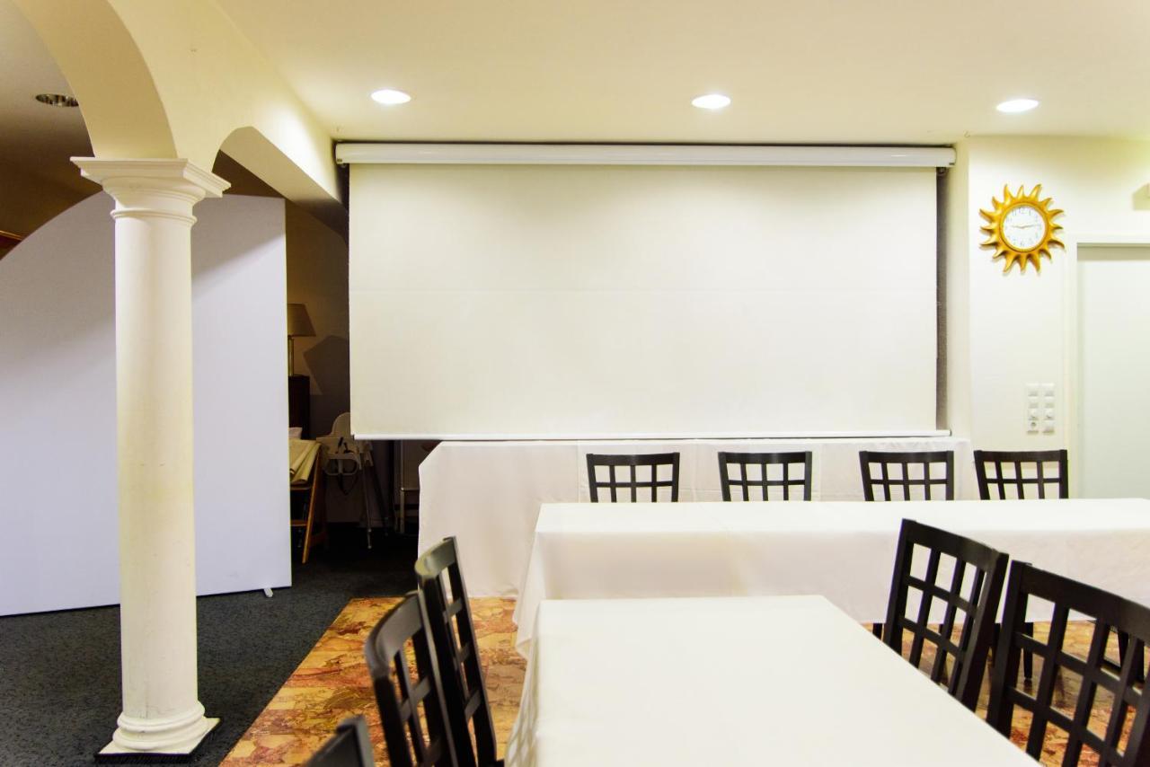 Hotel Bohn メッツィンゲン エクステリア 写真